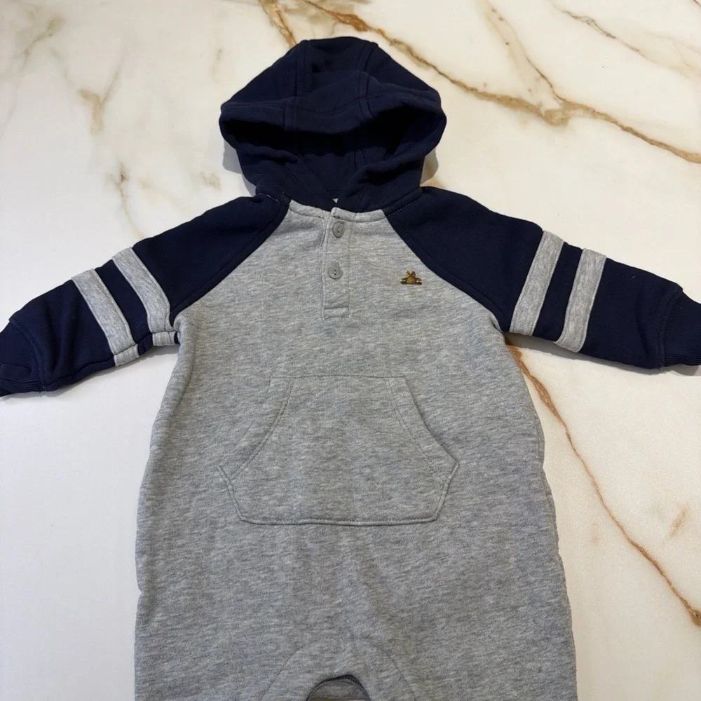 GAP Navy and Gray Kids Footie